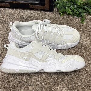 Nike Tech Hera Women's Shoe Sz 11